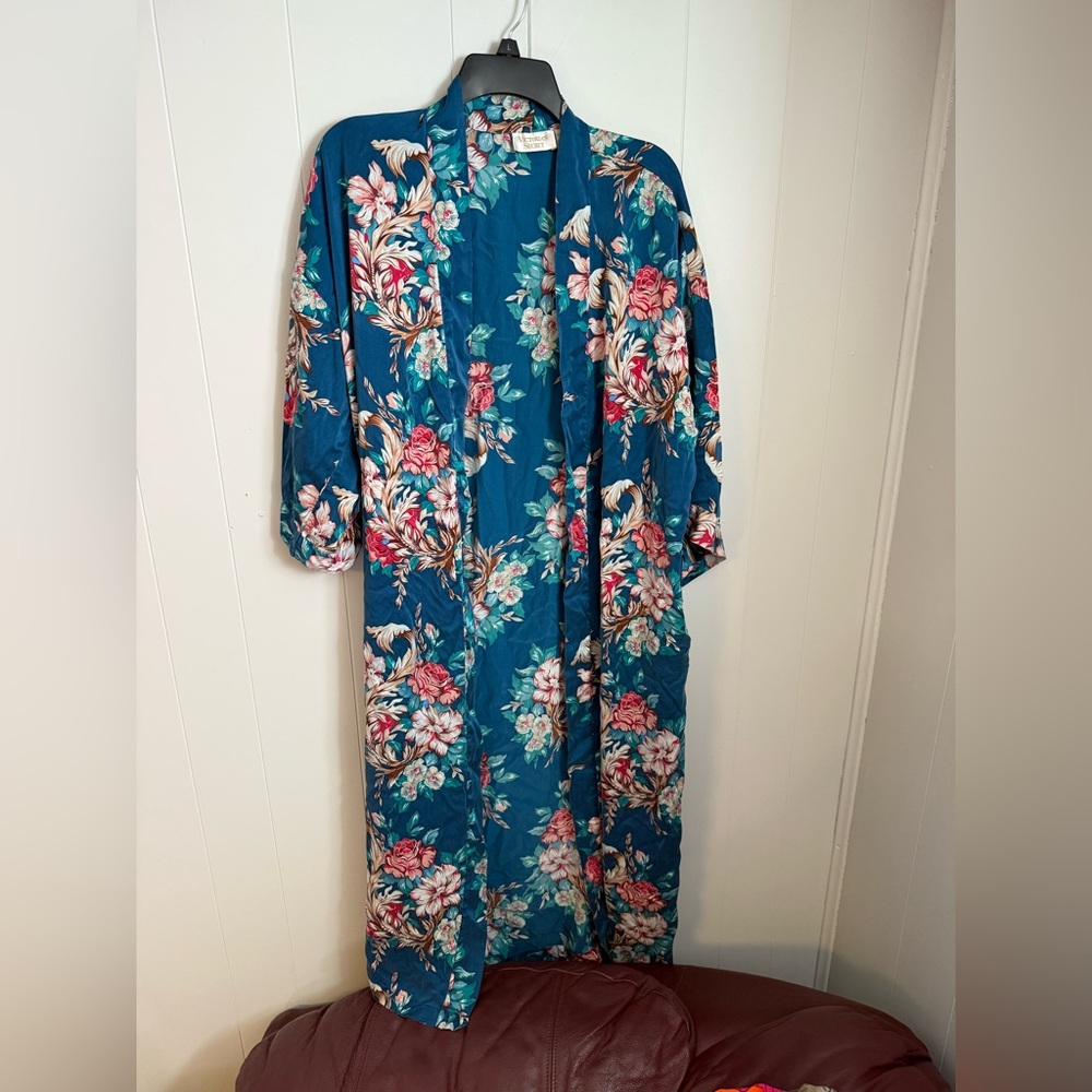 Vintage Victoria’s Secret Gold Label Bathrobe